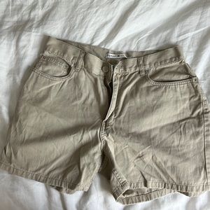 Tommy Hilfiger Size 8 khaki shorts
